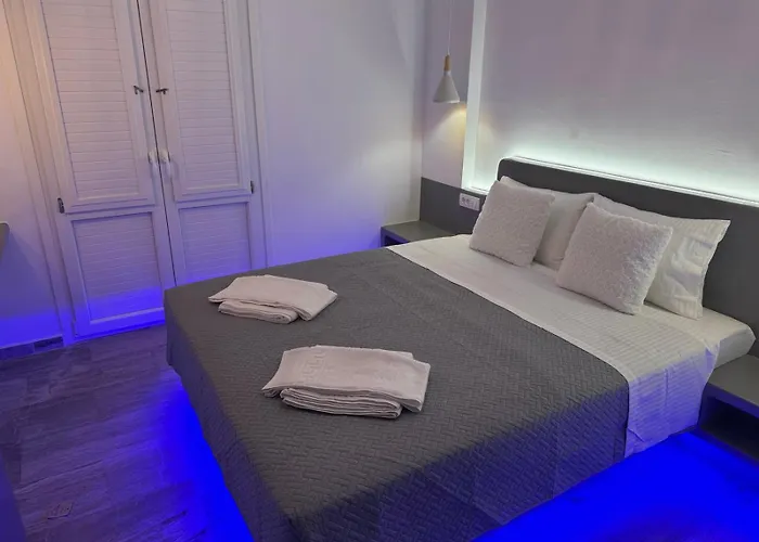 White & Blue Apartment *