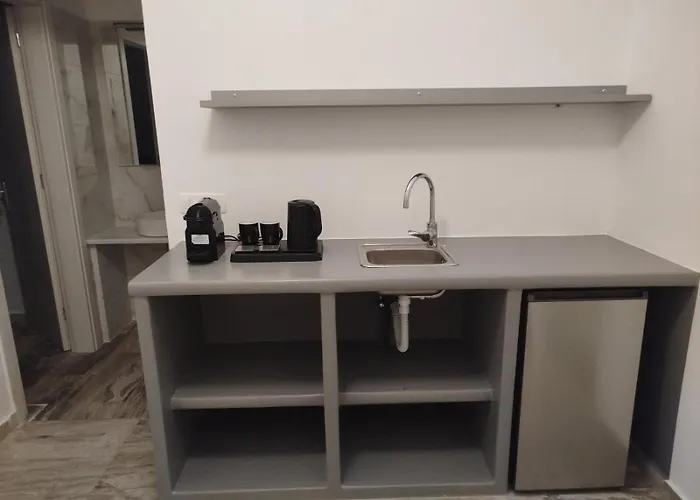 White & Blue Apartment Kamári