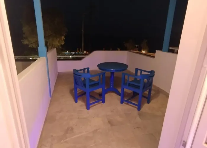 White & Blue Appartement