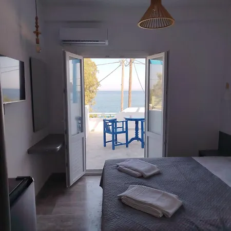 Apartman White & Blue Kamári
