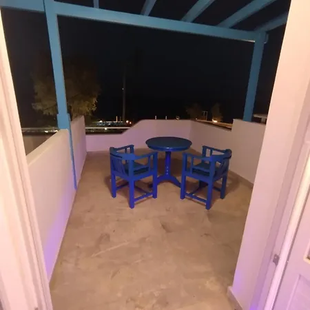 White & Blue Appartement