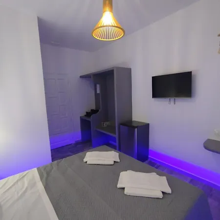 Apartman White & Blue Kamári