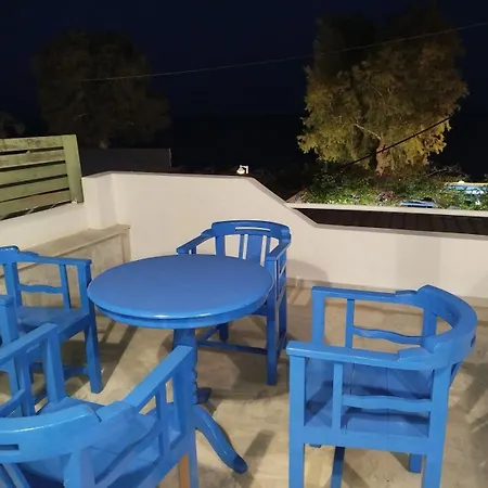 White & Blue Καμάρι