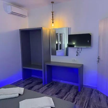 White & Blue Kamári